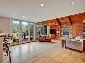 391 Carrera Dr in Mill Valley, CA - Building Photo - Building Photo