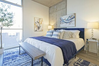 353 E Bonneville Ave in Las Vegas, NV - Building Photo - Building Photo