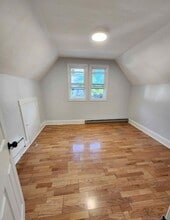 101 Goddard Ave, Unit 3 in Bridgeport, CT - Building Photo - Building Photo
