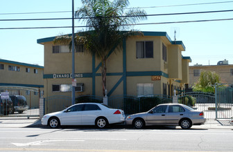 Oxnard Dunes in North Hollywood, CA - Building Photo - Building Photo