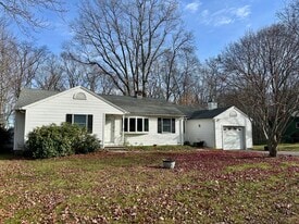 343 Aetna Ave in Torrington, CT - Building Photo