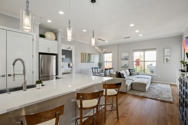 2950 McKinney Ave, Unit ID641181 in Dallas, TX - Foto de edificio