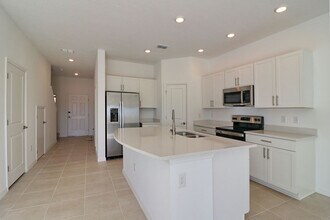 11783 Glenside Ter in Palmetto, FL - Building Photo - Building Photo