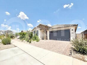 25493 N 143rd Dr in Surprise, AZ - Building Photo - Building Photo
