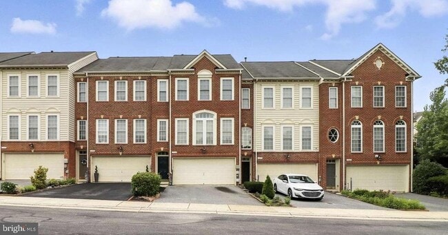 property at 1572 Penzance Way