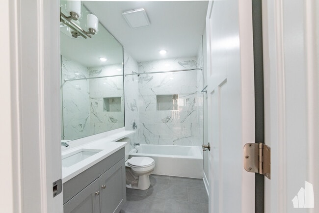 437 W Belden Ave, Unit 06 in Chicago, IL - Building Photo - Building Photo