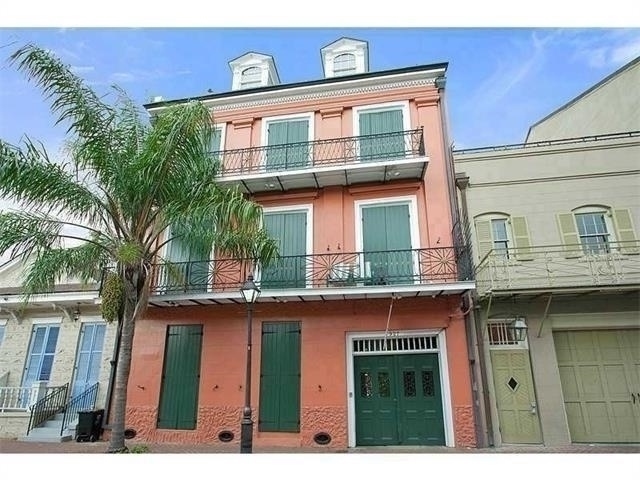 927 Toulouse St in New Orleans, LA - Foto de edificio