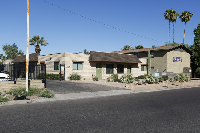 2930 N 30th St in Phoenix, AZ - Building Photo - Primary Photo