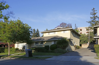 275-315 Bellerose Dr in San Jose, CA - Foto de edificio - Building Photo