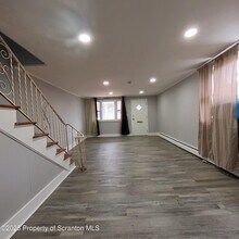 37 Hickory St in Wilkes-Barre, PA - Building Photo - Building Photo