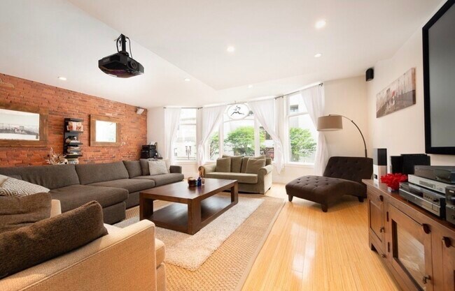 property at 671 Boylston St