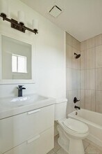 1601 E 10th St in Austin, TX - Building Photo - Building Photo