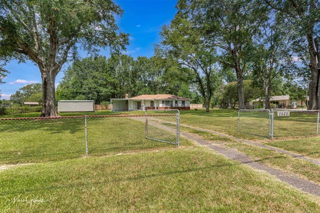 6426 Colquitt Rd in Keithville, LA - Building Photo - Building Photo