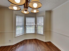 4972 Hopeland Dr in Powder Springs, GA - Building Photo - Building Photo