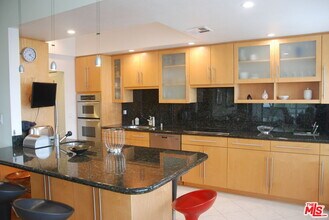 5100 Vía Dolce in Marina Del Rey, CA - Building Photo - Building Photo