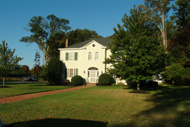 304 Center St in Ashland, VA - Building Photo - Building Photo