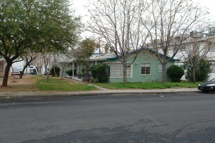 1921 Santa Paula Dr in Las Vegas, NV - Building Photo