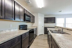 10370 Clearwater Wy in San Antonio, TX - Building Photo