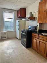 8720 Jamaica Ave in Queens, NY - Building Photo - Building Photo