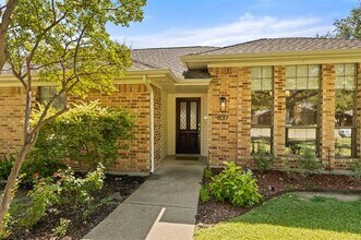 837 Parkway Blvd in Coppell, TX - Building Photo - Building Photo