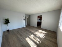 Sahara in Bellflower, CA - Building Photo - Building Photo