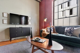 1039 Constance St in New Orleans, LA - Building Photo - Building Photo