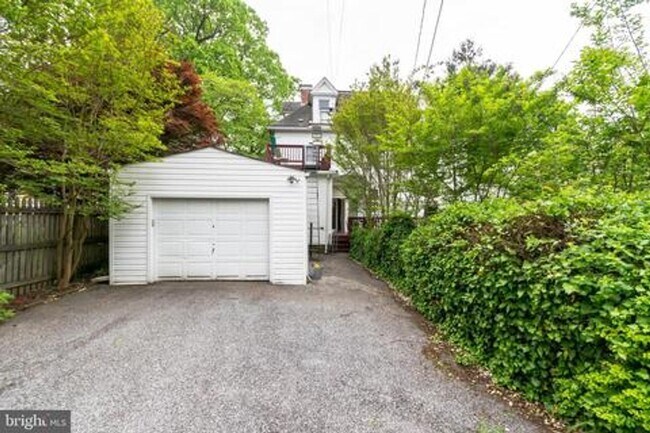 720 Gladstone Ave in Baltimore, MD - Building Photo - Building Photo