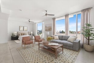 285 W 6th St, Unit 505 in Los Angeles, CA - Building Photo