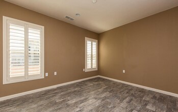 1235 W Desert Sparrow Dr in Saint George, UT - Building Photo - Building Photo