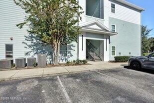 4911 Key Lime Dr in Jacksonville, FL - Building Photo