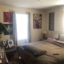 15 Florida Ave, Unit 2 in Cranston, RI - Foto de edificio - Building Photo