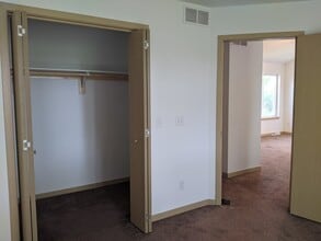 819 Thompson Dr in Oregon, WI - Building Photo - Building Photo