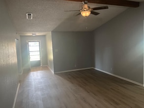 3322 Tallwood Dr in Killeen, TX - Building Photo - Building Photo