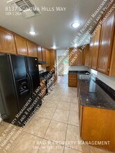 8137 Sonoma Hills Way in Sacramento, CA - Building Photo - Building Photo