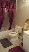 614 Tralee Ct, Unit 1C in Schaumburg, IL - Building Photo - Building Photo