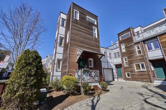 19 Clary St, Unit 17-1 in Cambridge, MA - Building Photo - Building Photo