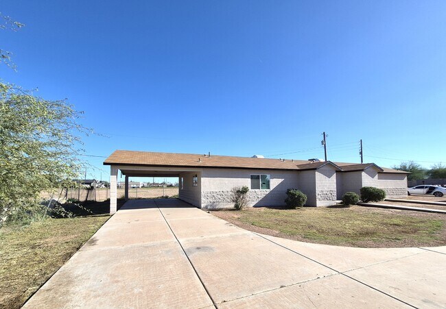 1344 E Pueblo Ave in Phoenix, AZ - Building Photo - Building Photo