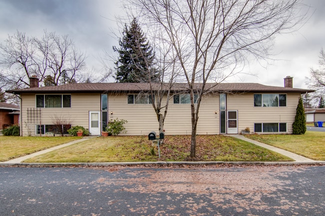 229 W Kedlin Ct