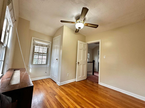 2701 13th St S in Arlington, VA - Foto de edificio - Building Photo