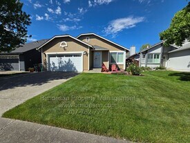 1388 Miramonte Pl in Rohnert Park, CA - Building Photo