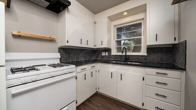 725 Arcadia Pl in Colorado Springs, CO - Building Photo - Building Photo