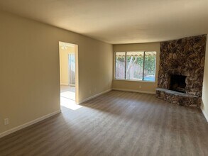 1520 Palm Ave in Redwood City, CA - Building Photo - Building Photo