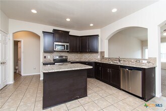 1207 Fawn Lily Dr in Temple, TX - Building Photo - Building Photo