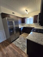 10702 S Depot St, Unit 106C in Worth, IL - Foto de edificio - Building Photo