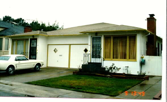 226-228 Millwood Dr in Millbrae, CA - Building Photo