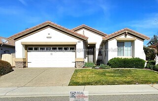 2056 Stonecrest Ln in Lincoln, CA - Building Photo