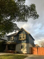 1727 24th W St in Los Angeles, CA - Building Photo