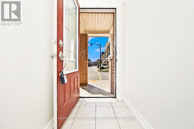 2480 Rosedrop Path in Oshawa, ON - Building Photo - Building Photo