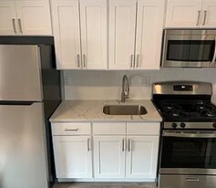 913 E Cliveden St in Philadelphia, PA - Building Photo