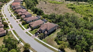 12801 Cinqueterre Dr in Venice, FL - Building Photo - Building Photo